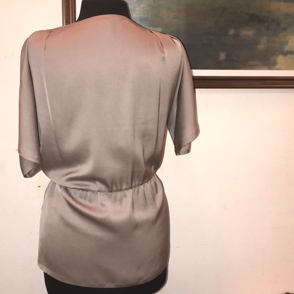 Diane Von Furstenberg Silk top Size 2 - Picture 4 of 8